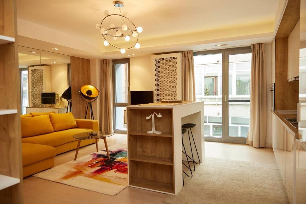 Vernescu Luxury Residence 2 Bukares Bagian luar foto