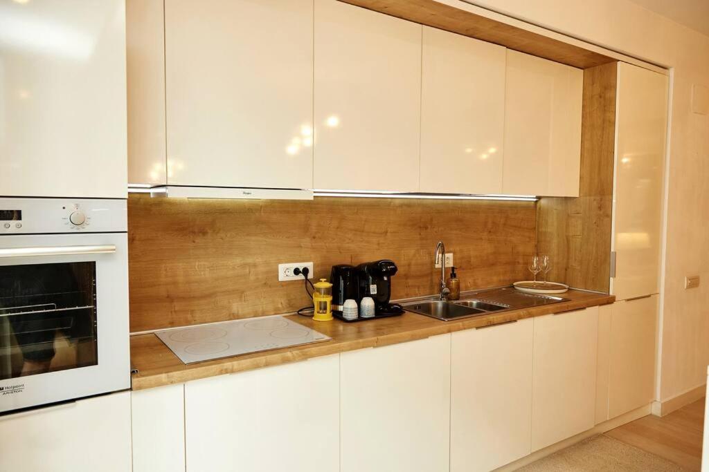 Vernescu Luxury Residence 2 Bukares Bagian luar foto