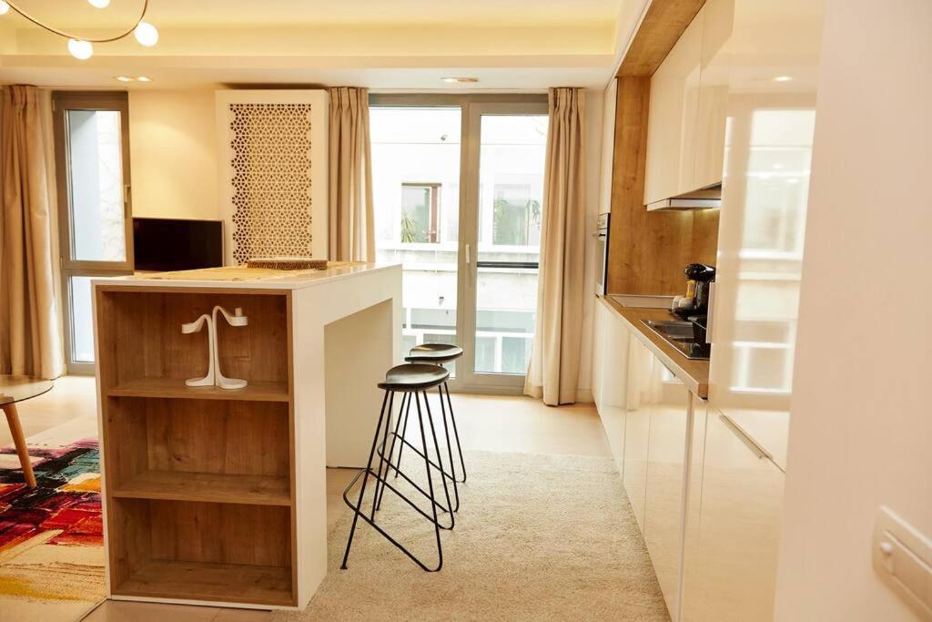 Vernescu Luxury Residence 2 Bukares Bagian luar foto
