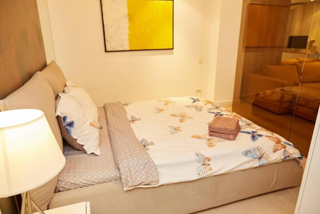 Vernescu Luxury Residence 2 Bukares Bagian luar foto